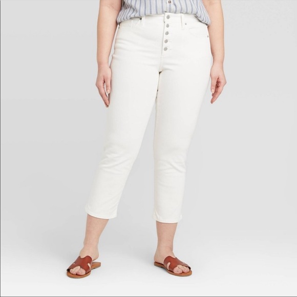 Women’s High Rise Straight Cropped Jeans - Picture 3 of 4